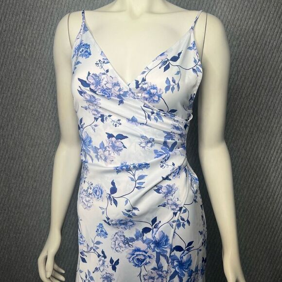 Urban Outfitters Floral‎ Summer Dress Faux Wrap V-Neck Midi - Picture 1 of 13